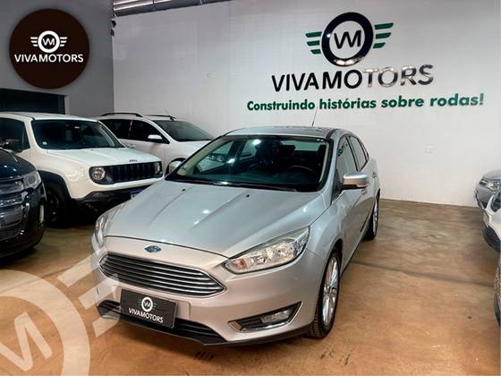 FORD FOCUS 2.0 TITANIUM SEDAN 16V FLEX 4P POWERSHIFT FORD FOCUS 2.0 TITANIUM SEDAN 16V FLEX 4P POWERSHIFT